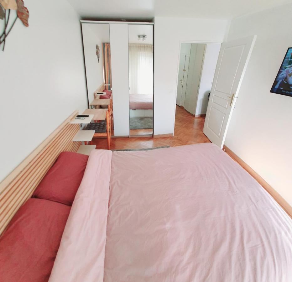 Cozy Room In Paris Ladefense Курбевуа Экстерьер фото